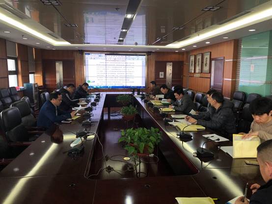 后勤中心支部党员大会